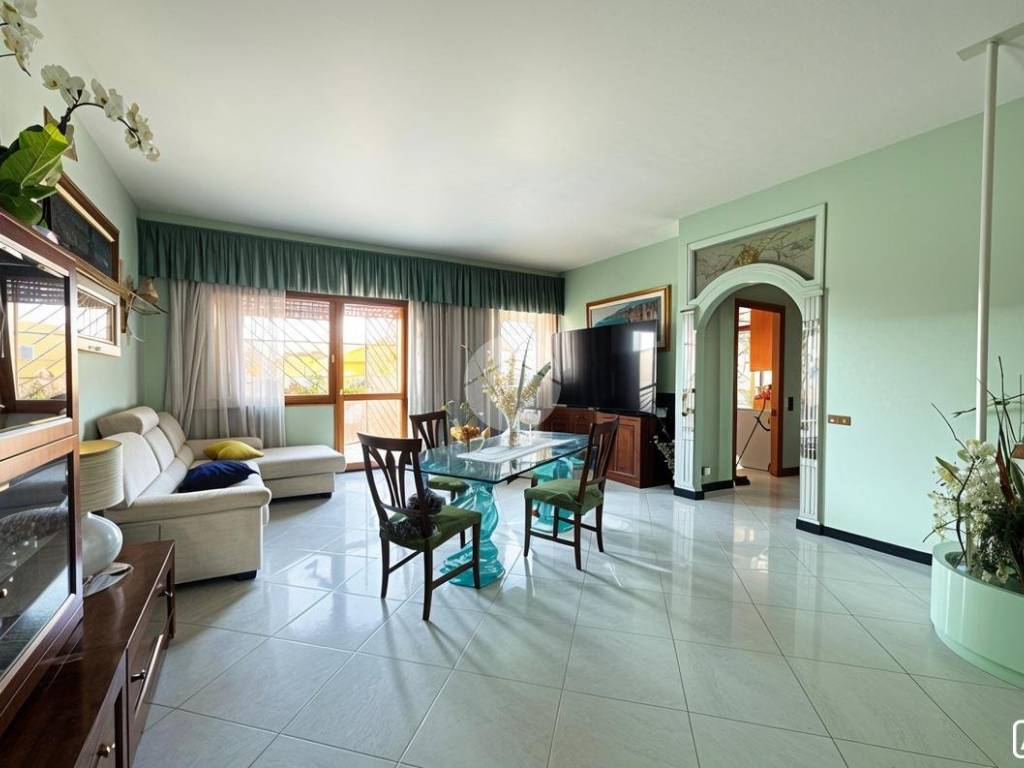 appartamento in vendita a Roma in zona Finocchio