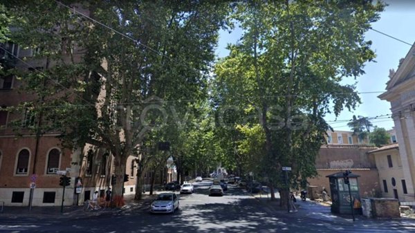 negozio in vendita a Roma in zona Esquilino