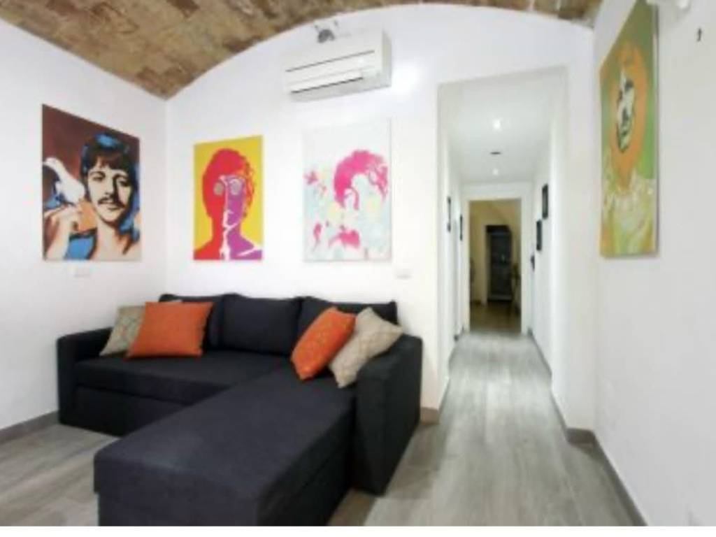 appartamento in vendita a Roma in zona Rione Monti/Campitelli