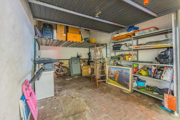 locale di sgombero in vendita a Roma in zona Alessandrino