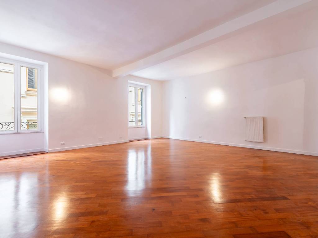 appartamento in vendita a Roma in zona Trevi-Colonna