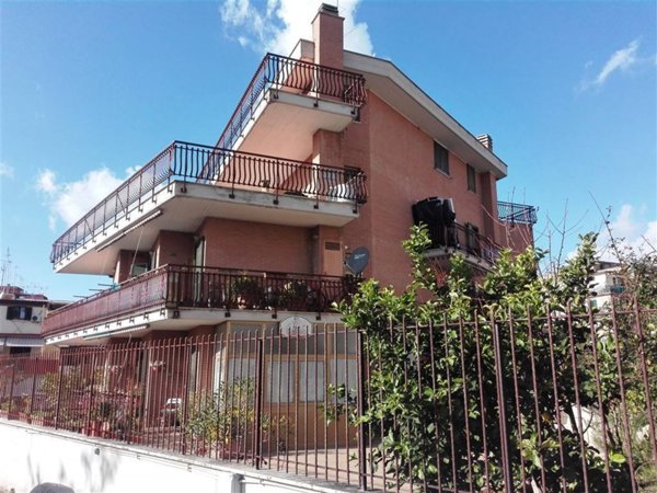 appartamento in vendita a Roma in zona Primavalle
