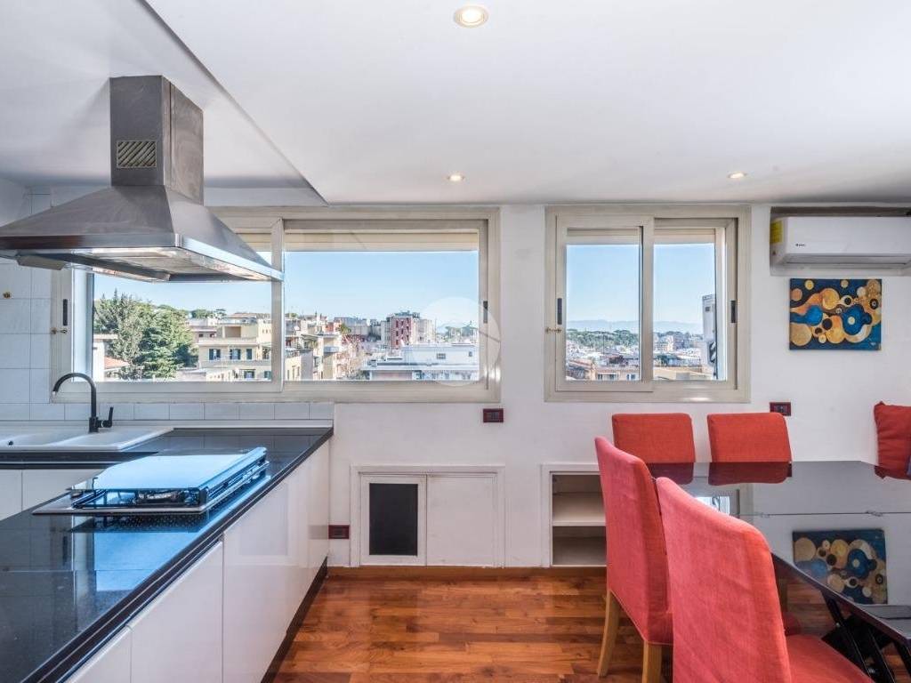 appartamento in vendita a Roma in zona Aurelio