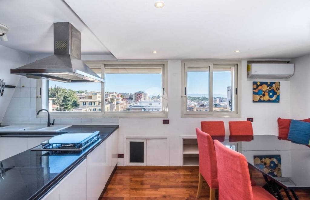 appartamento in vendita a Roma in zona Aurelio