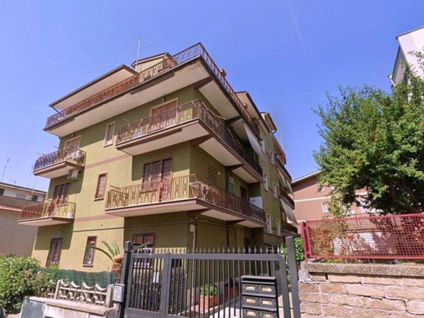 appartamento in vendita a Roma in zona Casalotti