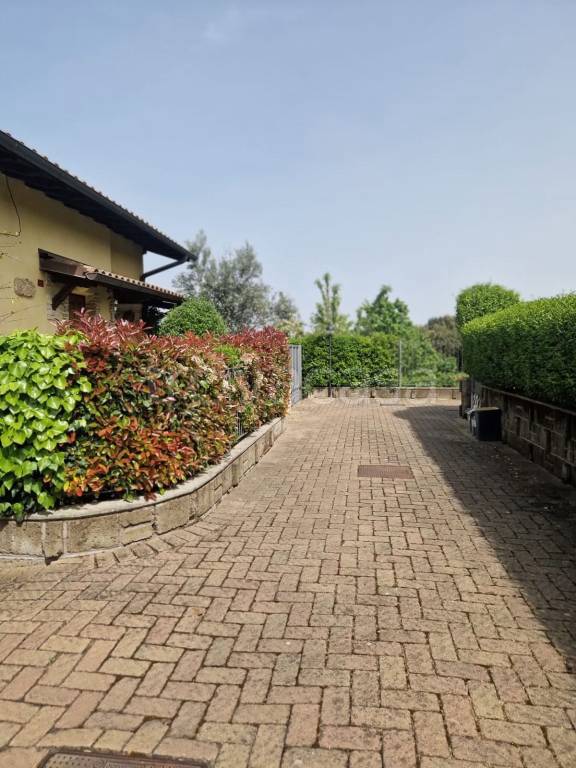 casa indipendente in vendita a Roma in zona Massimina/Casal Lumbroso