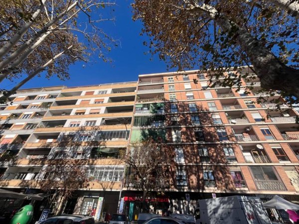 appartamento in vendita a Roma in zona Ostiense