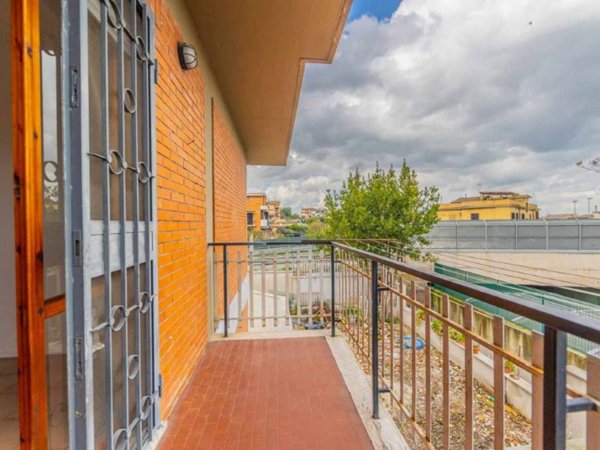appartamento in vendita a Roma in zona Borghesiana