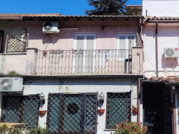 appartamento in vendita a Roma in zona Tor di Quinto