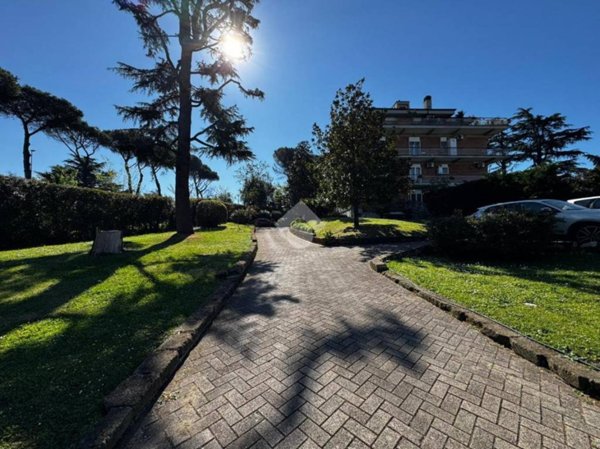 appartamento in vendita a Roma in zona La Giustiniana