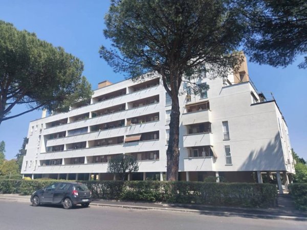 appartamento in vendita a Roma in zona Romanina