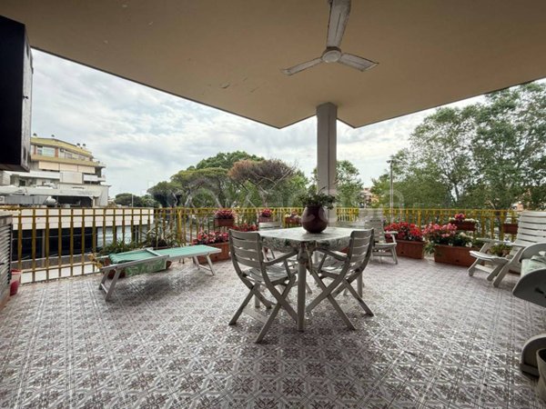 appartamento in vendita a Roma in zona Ostia