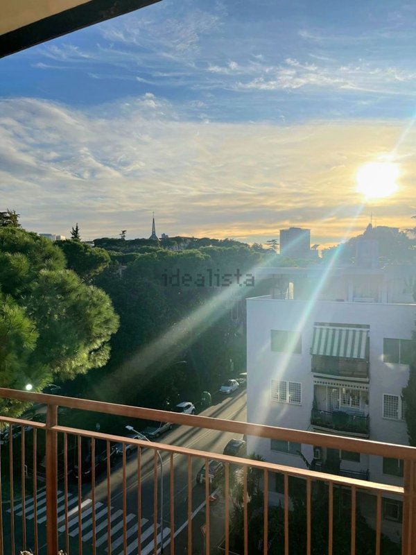 appartamento in vendita a Roma in zona EUR