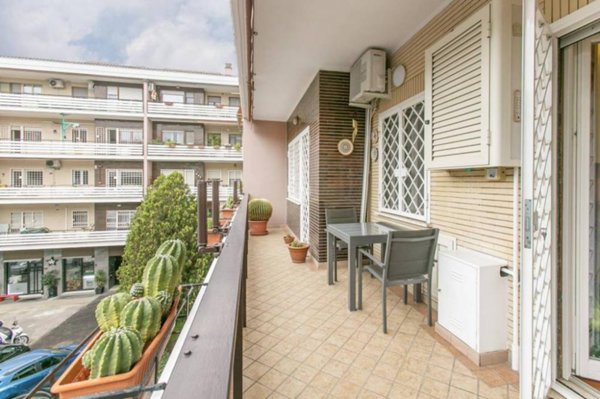 appartamento in vendita a Roma in zona Mostacciano