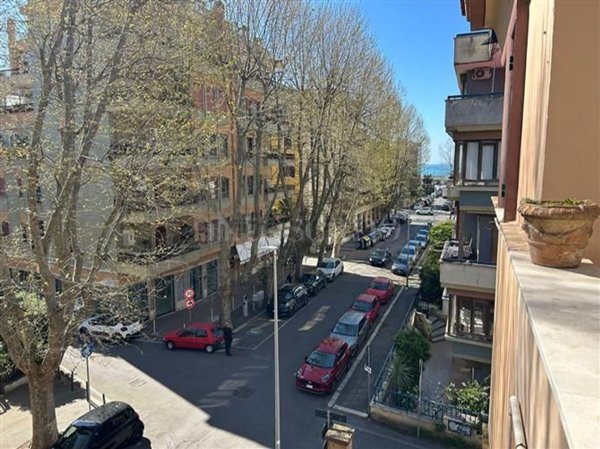 appartamento in vendita a Roma in zona Ostia