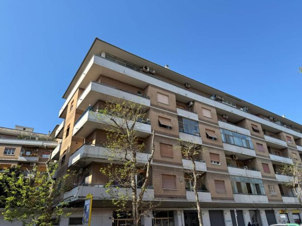 appartamento in vendita a Roma in zona Ostia