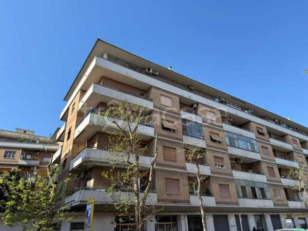 appartamento in vendita a Roma in zona Ostia