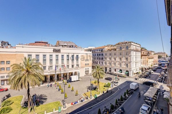 appartamento in vendita a Roma in zona Castro Pretorio