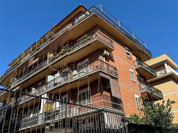 appartamento in vendita a Roma in zona Prenestino-Centocelle