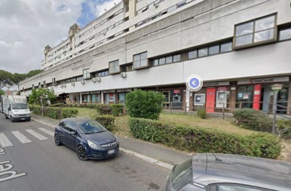 ufficio in vendita a Roma in zona Spinaceto