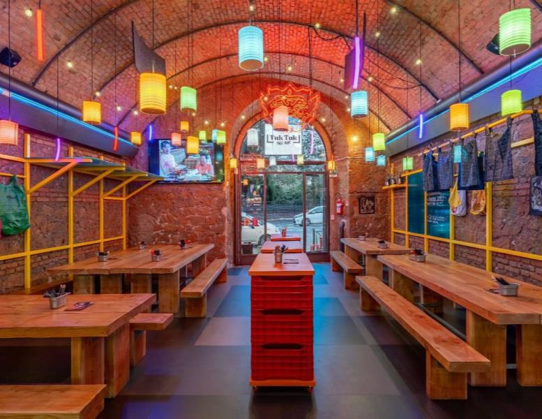 locale commerciale in vendita a Roma in zona Portuense