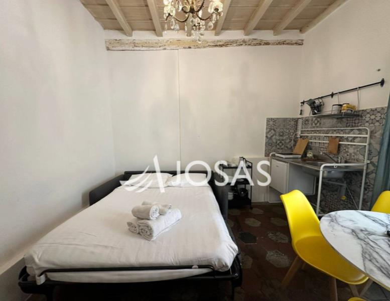 negozio in vendita a Roma in zona Pigna - Sant'Angelo