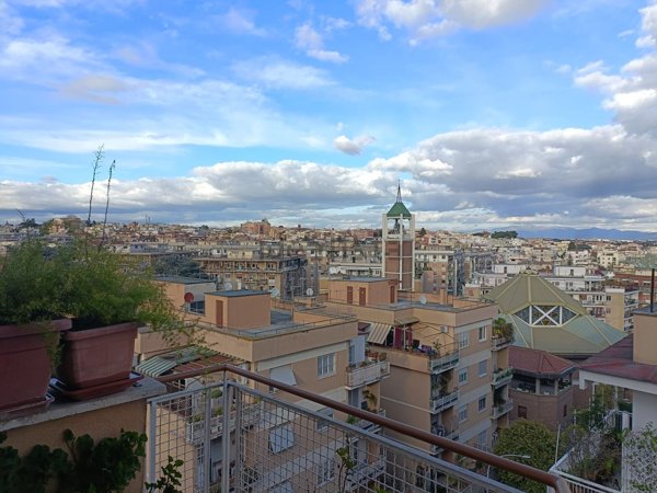 appartamento in vendita a Roma in zona Gianicolense