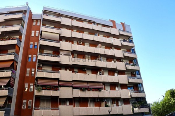 appartamento in vendita a Roma in zona Cinecittà