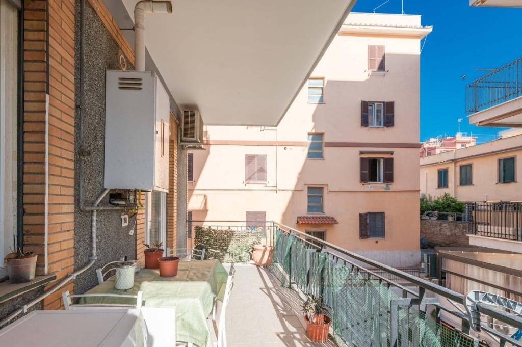 appartamento in vendita a Roma in zona Primavalle