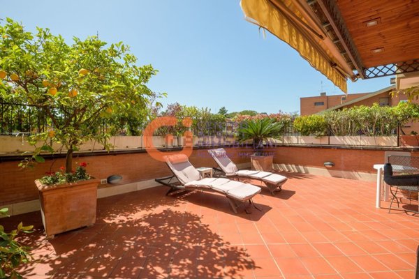 appartamento in vendita a Roma in zona Gianicolense