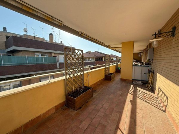 appartamento in vendita a Roma in zona Ostia