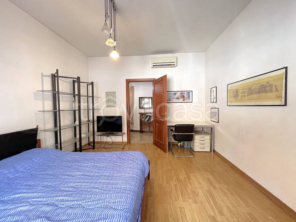 appartamento in vendita a Roma in zona Portuense