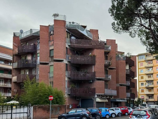 appartamento in vendita a Roma in zona EUR