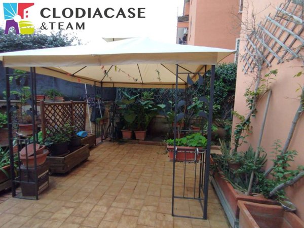 appartamento in vendita a Roma in zona Appio Latino