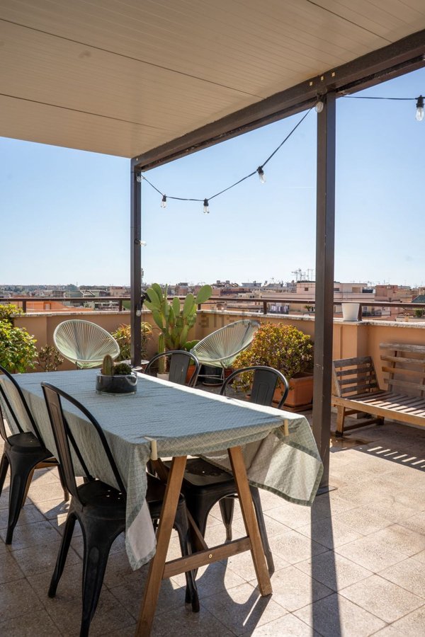 appartamento in vendita a Roma in zona Prenestino-Centocelle