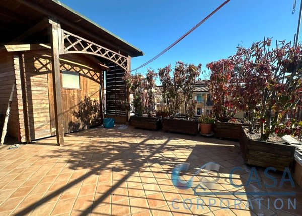 appartamento in vendita a Roma in zona Appio Pignatelli