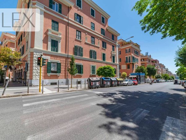 appartamento in vendita a Roma in zona Nomentano