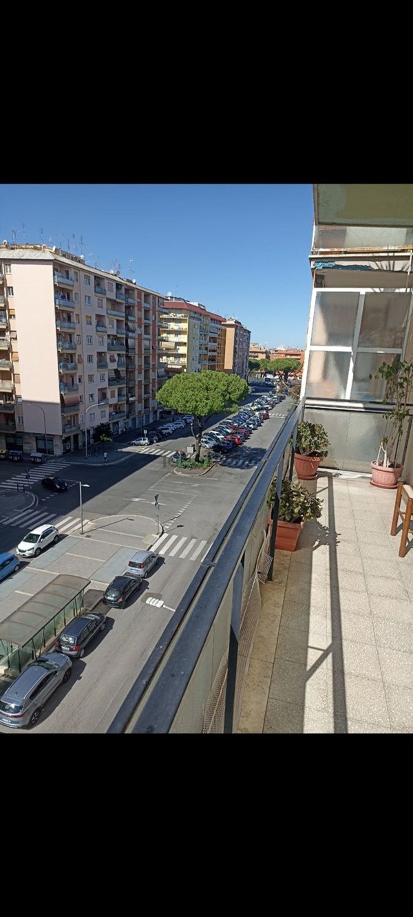 appartamento in vendita a Roma in zona Prenestino-Labicano