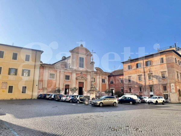 appartamento in vendita a Roma in zona Trastevere