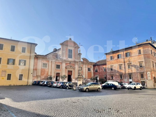 appartamento in vendita a Roma in zona Trastevere