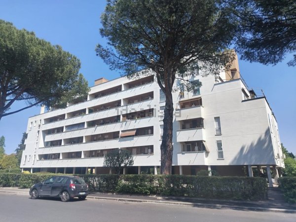 appartamento in vendita a Roma in zona Torre Gaia