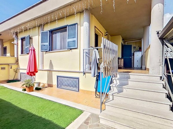 casa indipendente in vendita a Roma in zona Dragona/Bagnoletto