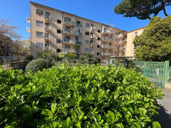 appartamento in vendita a Roma in zona Appio Claudio