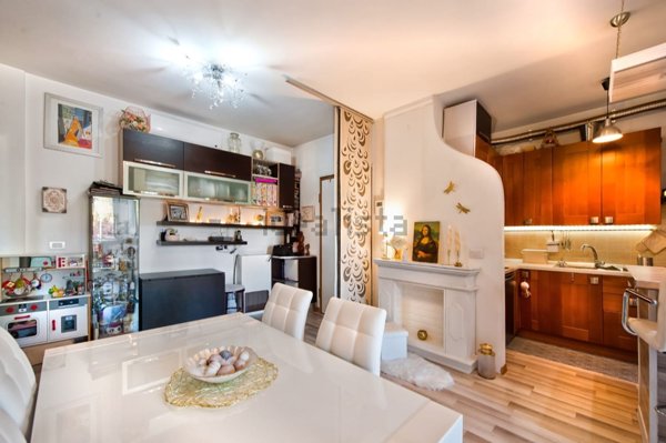 appartamento in vendita a Roma in zona Appio Claudio