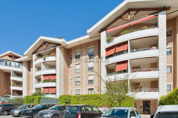 appartamento in vendita a Roma in zona Appio Claudio