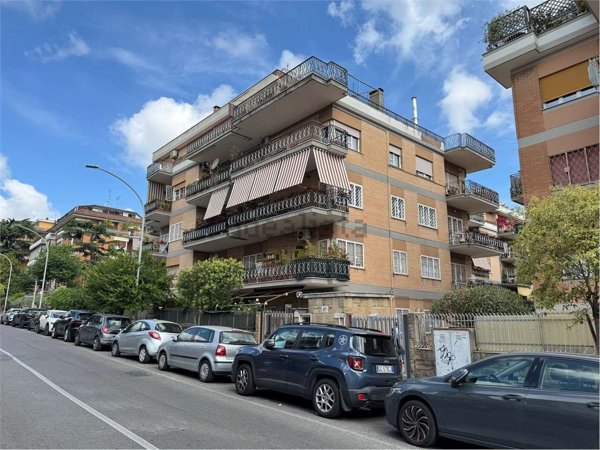 appartamento in vendita a Roma in zona Gianicolense