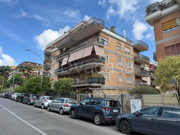 appartamento in vendita a Roma in zona Gianicolense