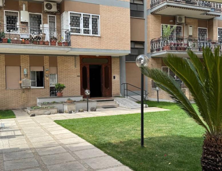 appartamento in vendita a Roma in zona Gianicolense