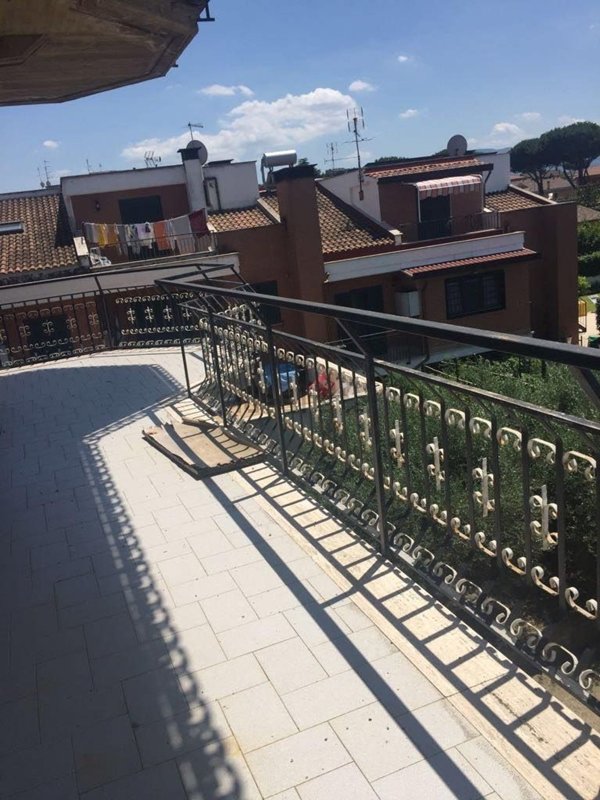 appartamento in vendita a Roma in zona Giardini di Corcolle