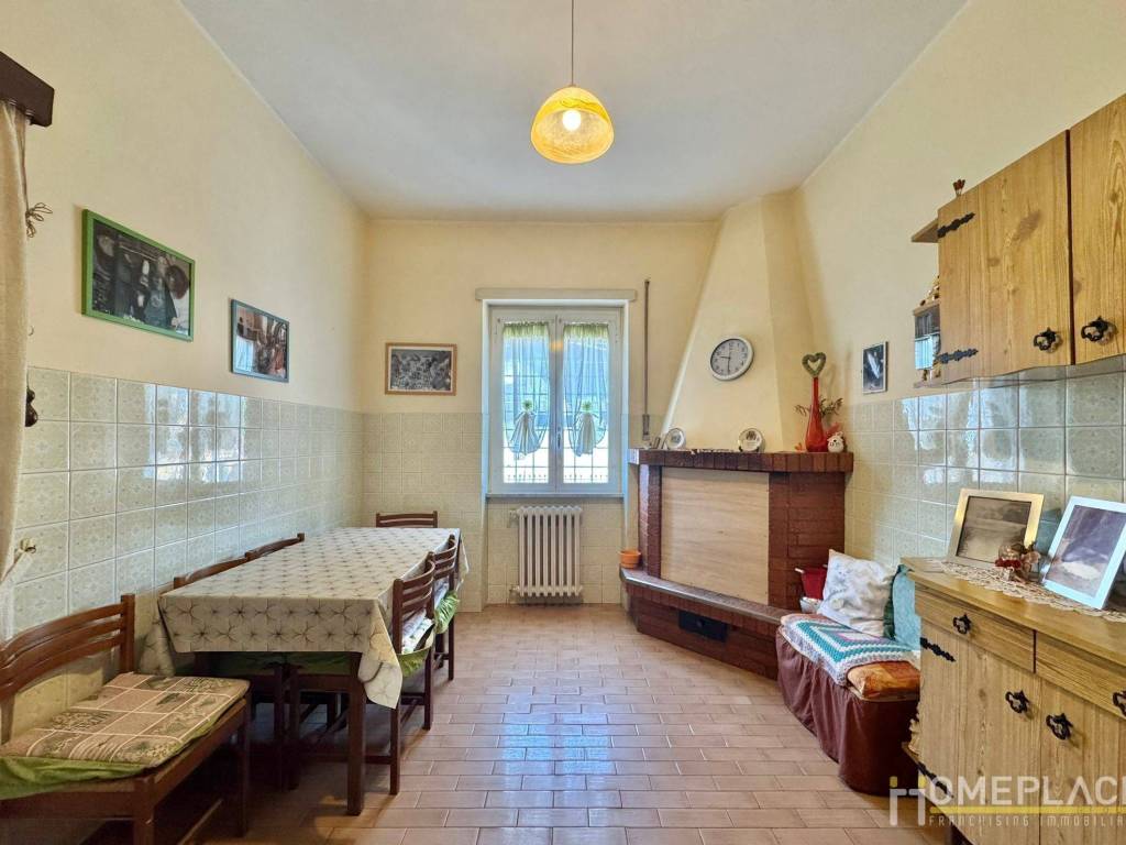 appartamento in vendita a Roma in zona Lunghezza